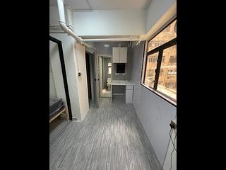 Sheung Wan - 70, Des Voeux Road West 02