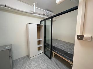 Sheung Wan - 70, Des Voeux Road West 04