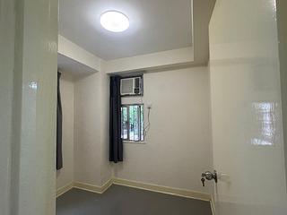 Sheung Wan - 70, Des Voeux Road West 11