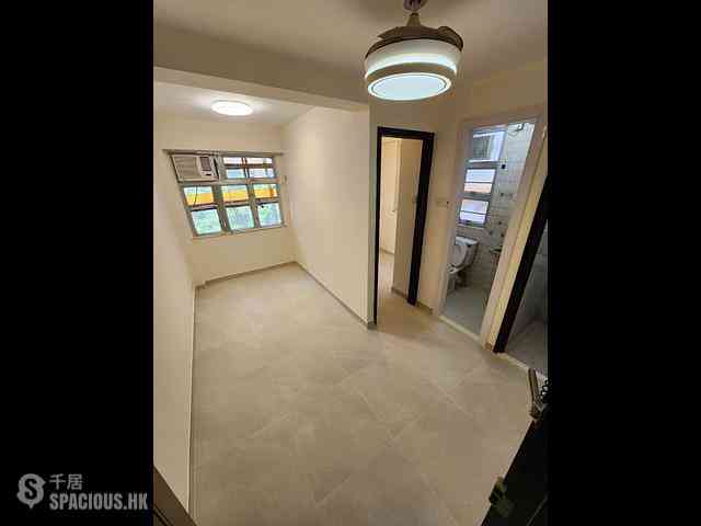 Sai Ying Pun - Wing Lee Building 02