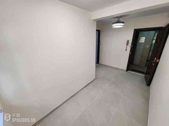 Sai Ying Pun - Wing Lee Building 07