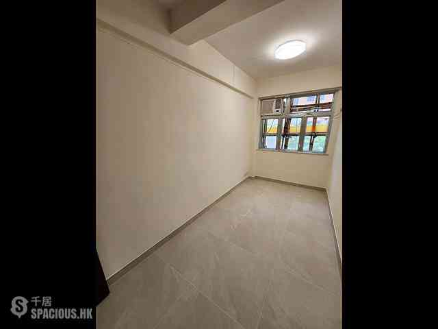 Sai Ying Pun - Wing Lee Building 08