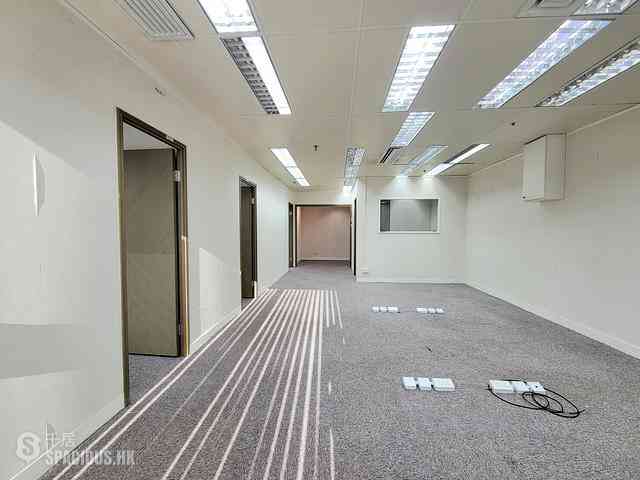 Wan Chai - Emperor Group Centre 02