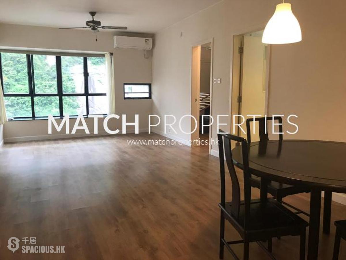Mid Levels Central - Elegant Terrace 01