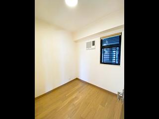 Mid Levels Central - Vantage Park Block 2 11