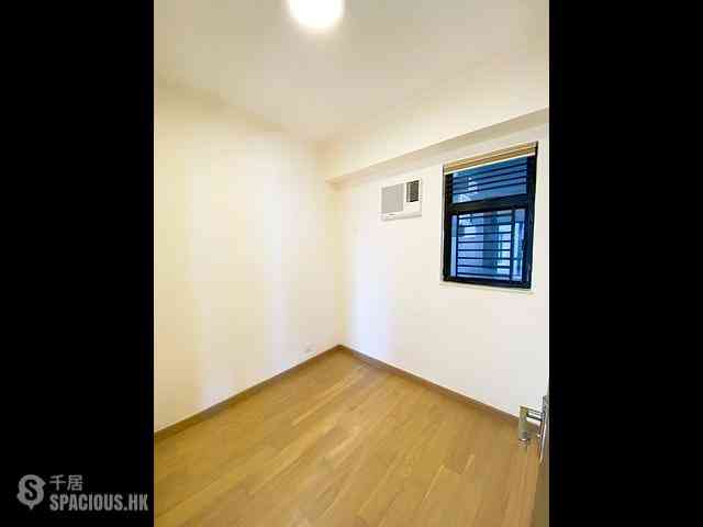 Mid Levels Central - Vantage Park Block 2 11