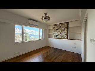 Mid Levels Central - Pearl Gardens Block EF 11