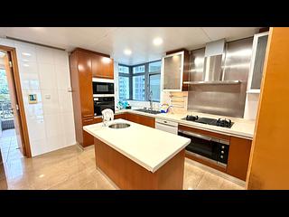 Cyberport - Residence Bel-Air Phase 4 Bel-Air on the Peak Tower 5 07