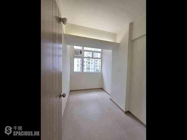 Quarry Bay - Yick Fat Building 04