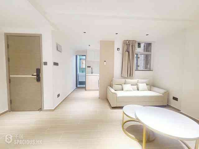 Causeway Bay - 40, Jardine's Crescent 01