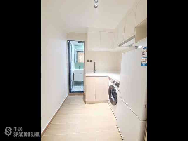 Causeway Bay - 40, Jardine's Crescent 04