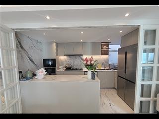 West Kowloon - The Waterfront Phase 2 Block 6 05