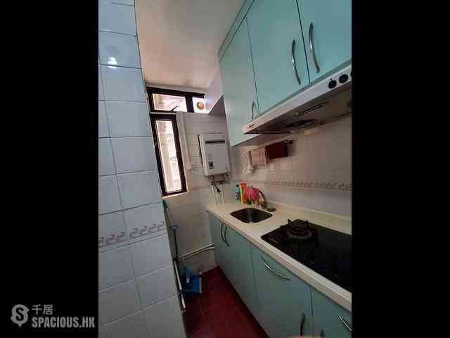 Shau Kei Wan - Shaukeiwan Plaza Lai Yar Court (Tower 3) 03