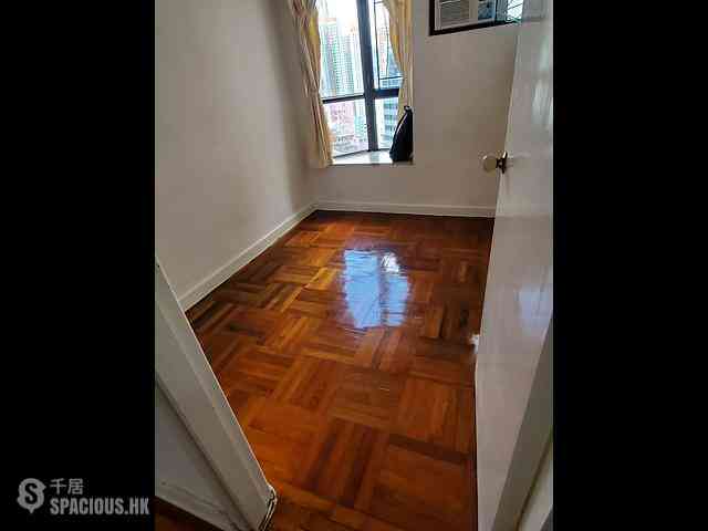 Shau Kei Wan - Shaukeiwan Plaza Lai Yar Court (Tower 3) 04