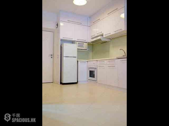 Prince Edward - Ka Lee Building 02