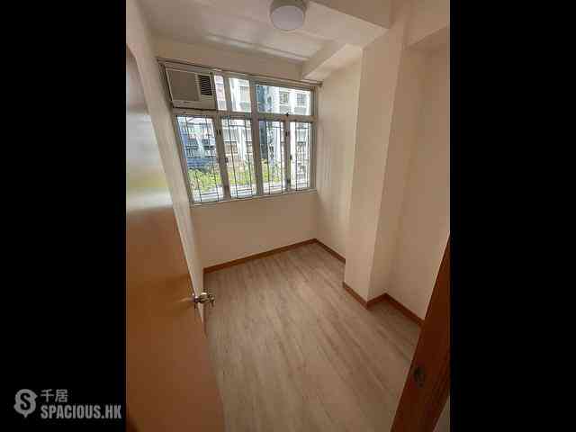 Sheung Wan - 20, Queen's Road West 04