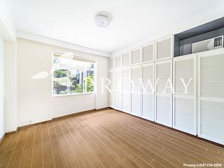 Pok Fu Lam - 18-22, Crown Terrace 06