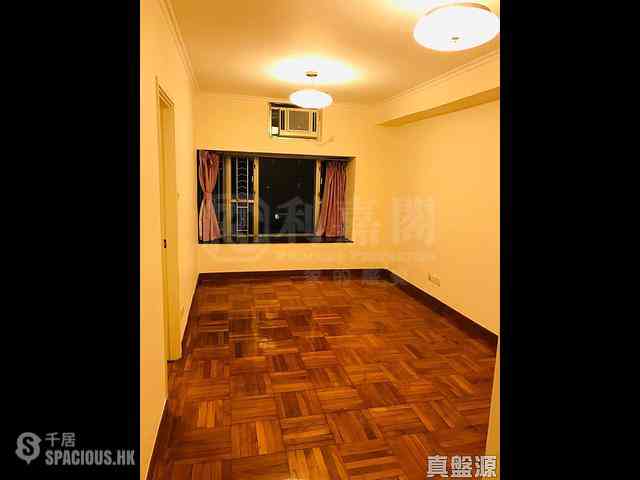 Sai Ying Pun - Lechler Court 01