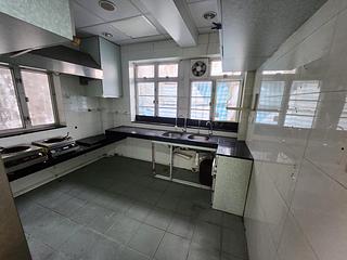 Sham Shui Po - Chak Kwan House 08