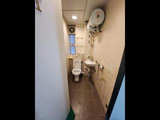 Sham Shui Po - Chak Kwan House 09