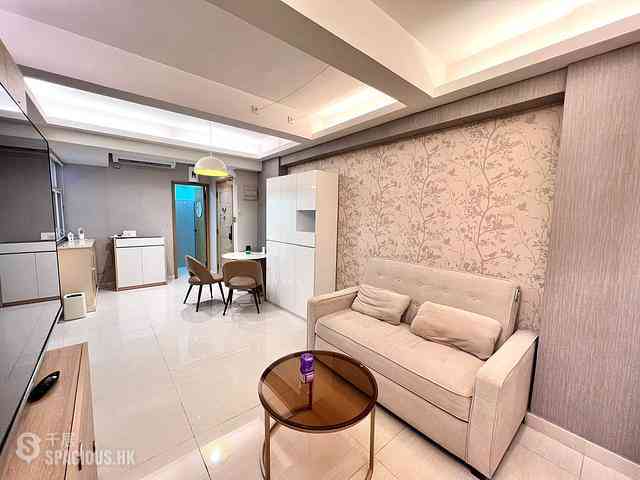 Wan Chai - Luen Wo Building 01