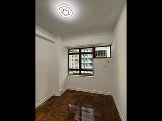 Mid Levels Central - Po Yue Yuk Building 04