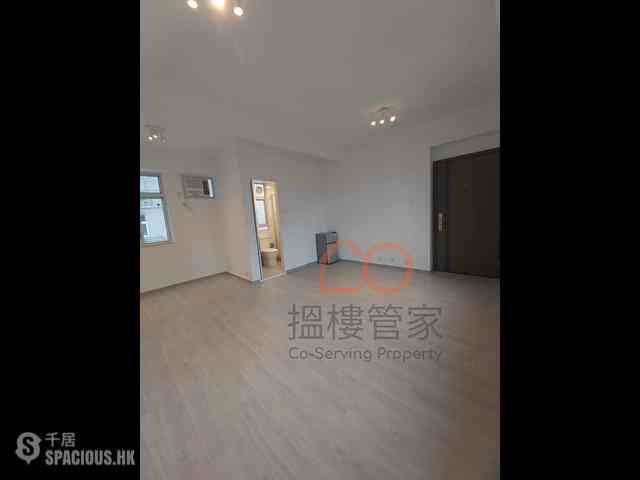 Soho - Kingearn Building 04