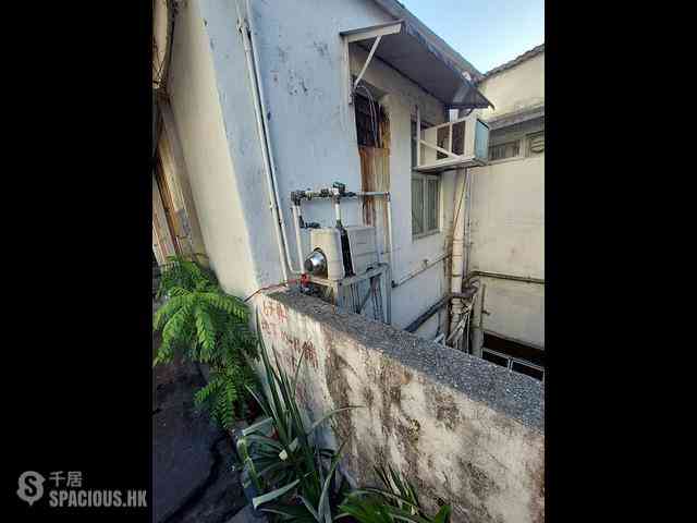Quarry Bay - Yick Fat Building 08