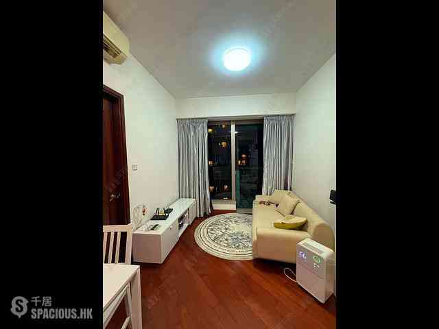 Wan Chai - The Avenue Phase 1 01