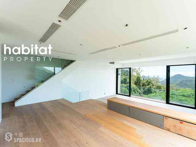 The Peak - Watford Villa 01