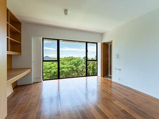 The Peak - Watford Villa 13