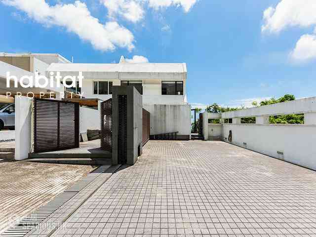 The Peak - Watford Villa 15