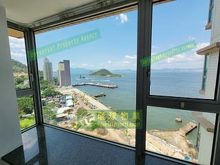 Kennedy Town - The Merton Tower 2 03