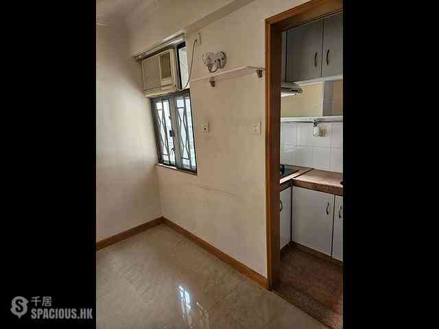 Wan Chai - Kin Lee Building Block B 05