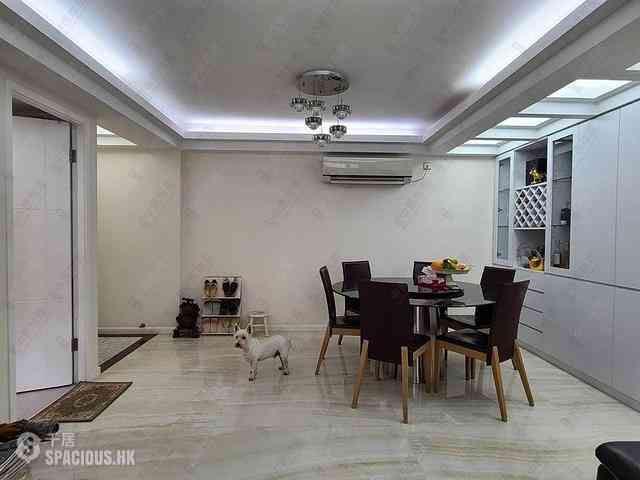 Yau Yat Chuen - Mayfair Court 03