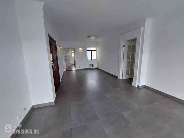 Tai Hang - Swiss Towers Block 3 (Block EF) 03