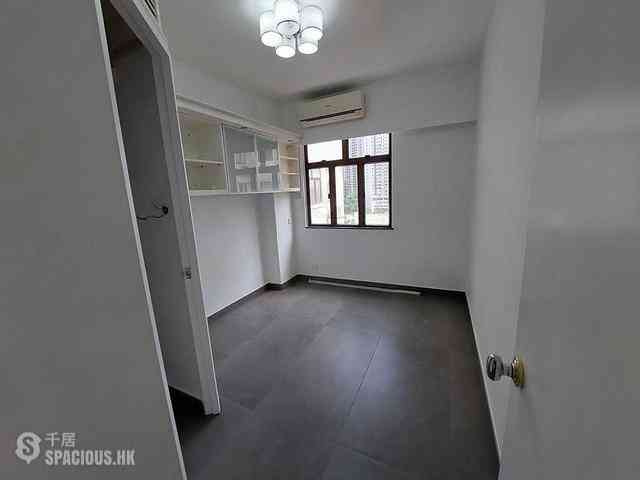 Tai Hang - Swiss Towers Block 3 (Block EF) 06