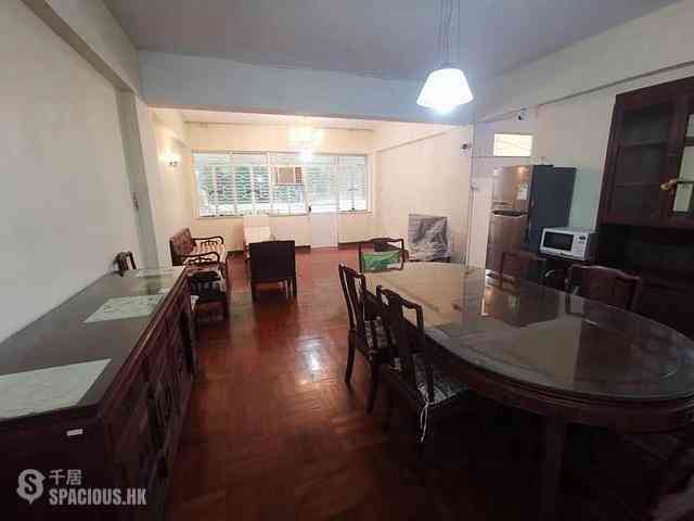 Causeway Bay - Fontana Gardens Block 22-25 03