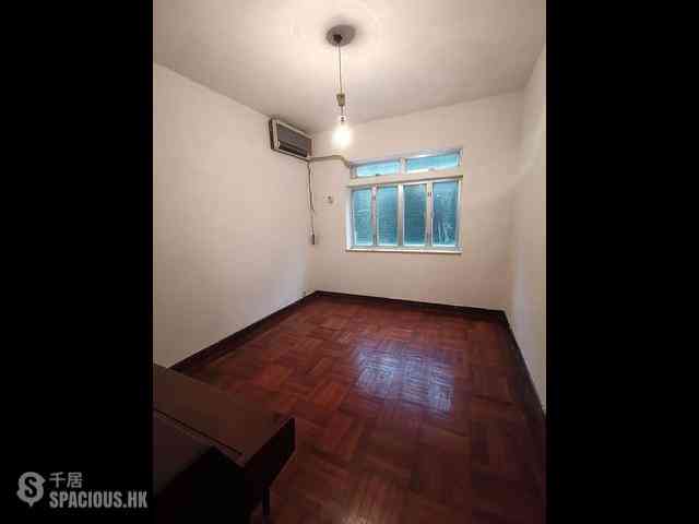 Causeway Bay - Fontana Gardens Block 22-25 04