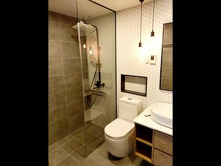 Mid Levels Central - Emerald Court 05