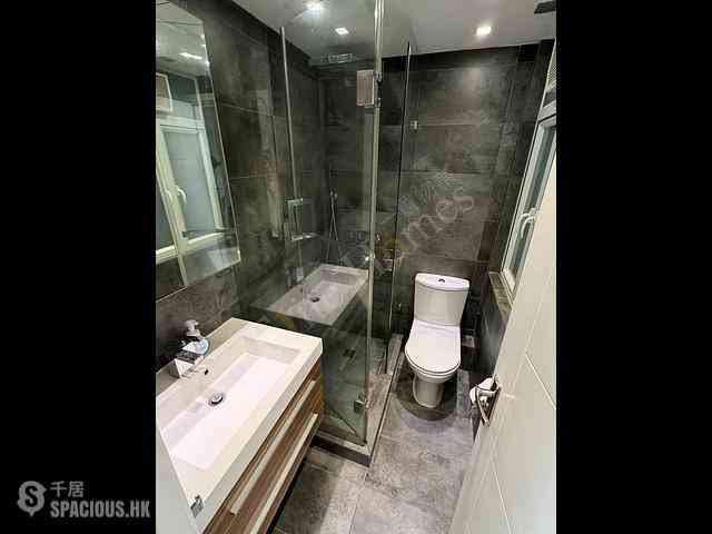 Sheung Wan - 280-282, Queen's Road Central 06