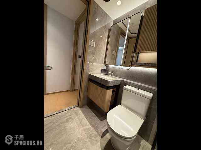 Chai Wan - The Headland Residences Phase 1 Tower 2 08