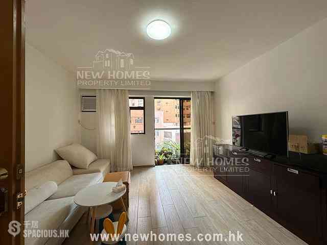Happy Valley - Hawthorn Garden 01