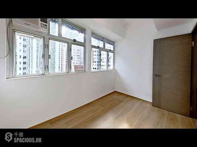 Shau Kei Wan - Pak Ling Mansions 21