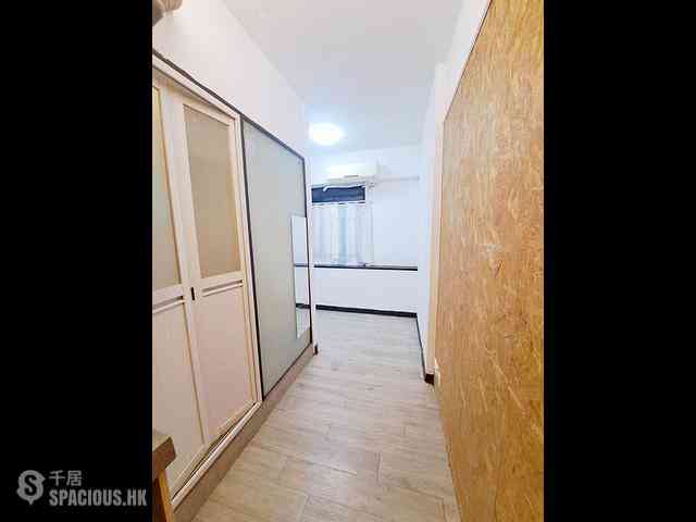 Tsim Sha Tsui - Long Kee Mansion 01