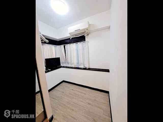 Tsim Sha Tsui - Long Kee Mansion 03