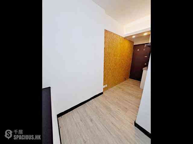 Tsim Sha Tsui - Long Kee Mansion 10