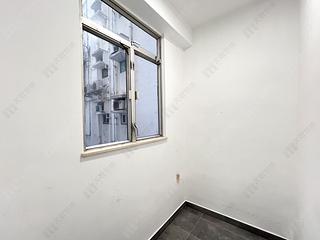 Wan Chai - Phoenix Court Block 2 11