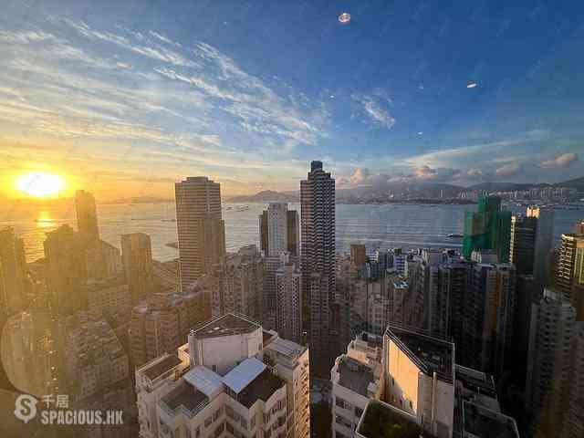 Sai Ying Pun - 63, Pokfulam 01