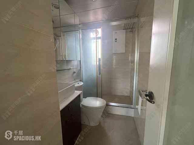 Tai Po - Classical Gardens Phase 2 Block 5 06